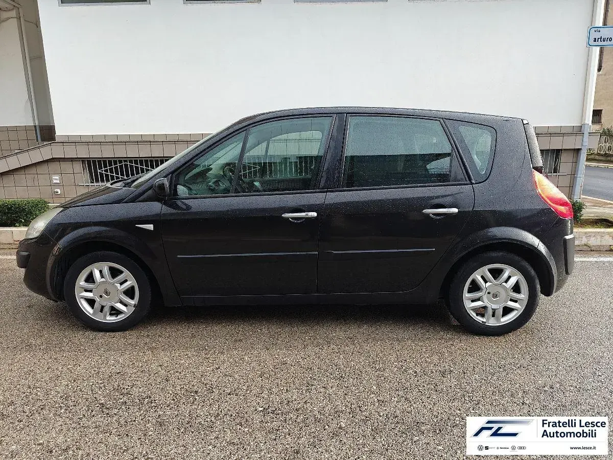 Usata Renault Scénic Dynamique 104 CV (76 kW) 2008 Nero