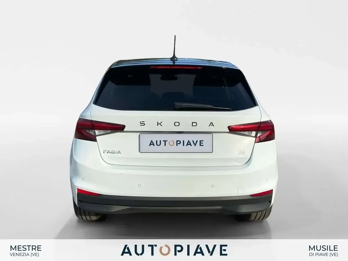 Usata Skoda Fabia Style 95 CV (69 kW) 2025 Bianco Utilitaria