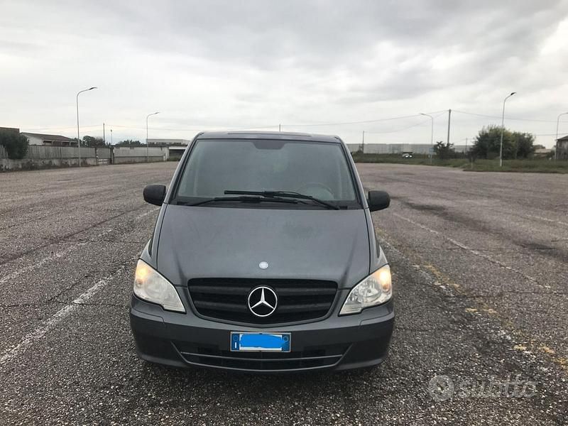 Usata Mercedes Vito 224 CV (164 kW) 2012 Grigio Furgone