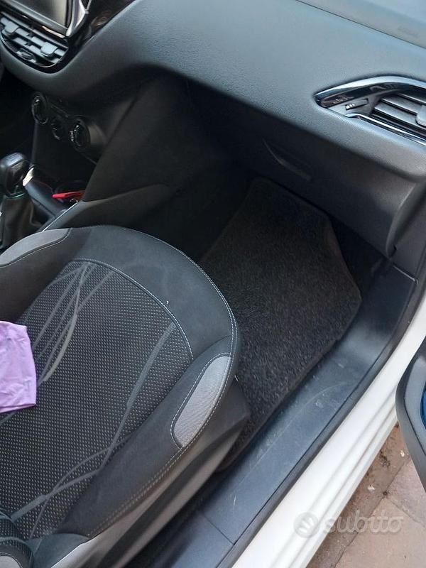 Usata Peugeot 208 2014 Bianco Utilitaria