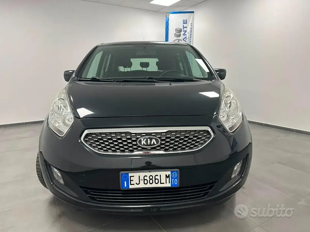 Usata Kia Venga EX 90 CV (66 kW) 2011 Nero Utilitaria