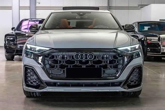 Nuova Audi SQ8 507 CV (372 kW) 2026 Grigio pastello SUV