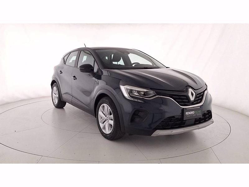 Usata Renault Captur Equilibre 143 CV (105 kW) 2022 Blu marine SUV