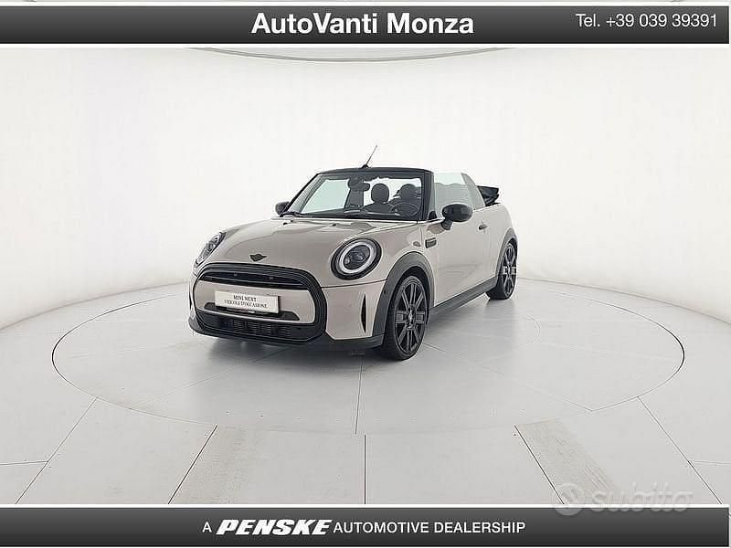 Usata Mini Cooper Cabriolet 136 CV (100 kW) 2022 Grigio Cabrio