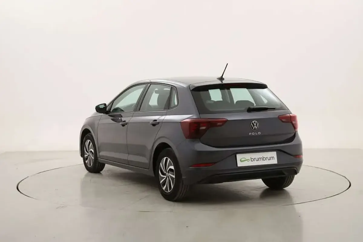 Begagnad VW Polo Life 95 HK (69 kW) 2022 Grå Halvkombi