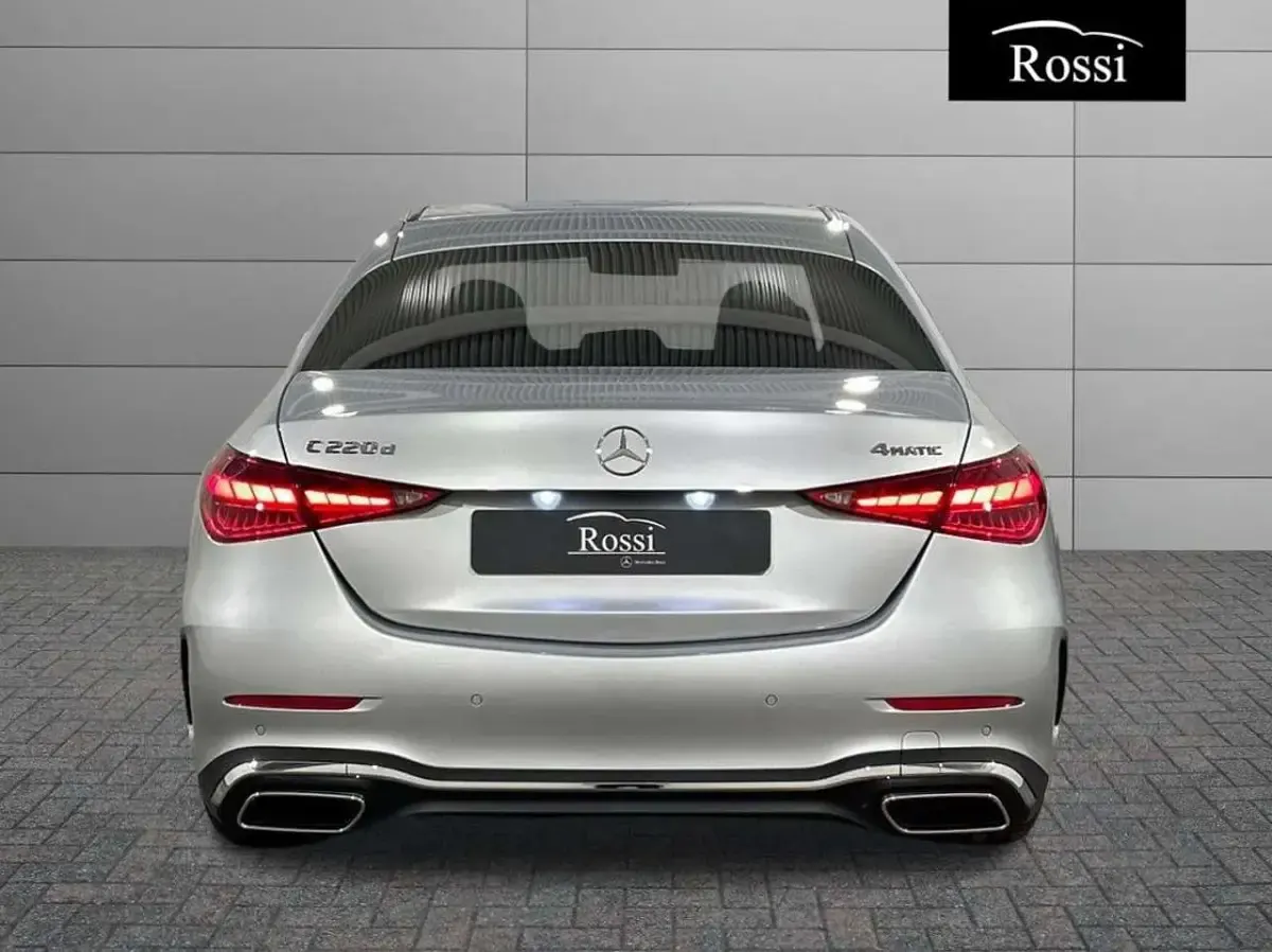 Nuova Mercedes C220 200 CV (147 kW) 2026 Argento hightech