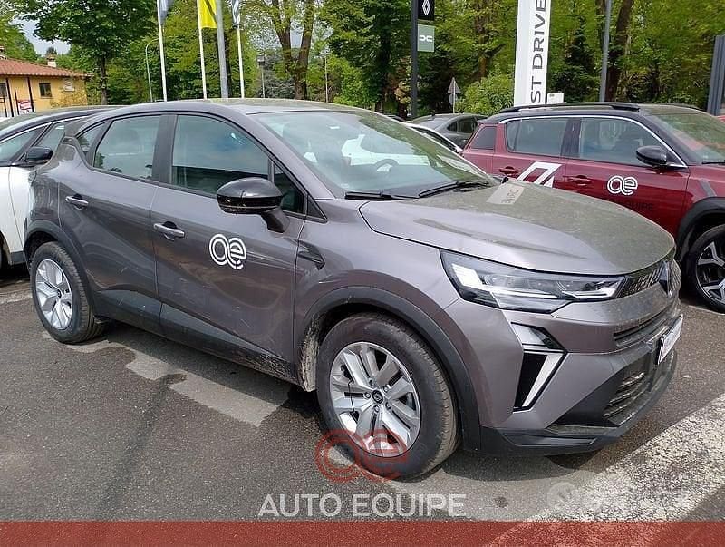 Nuova Renault Captur Evolution 101 CV (74 kW) 2025 Grigio SUV