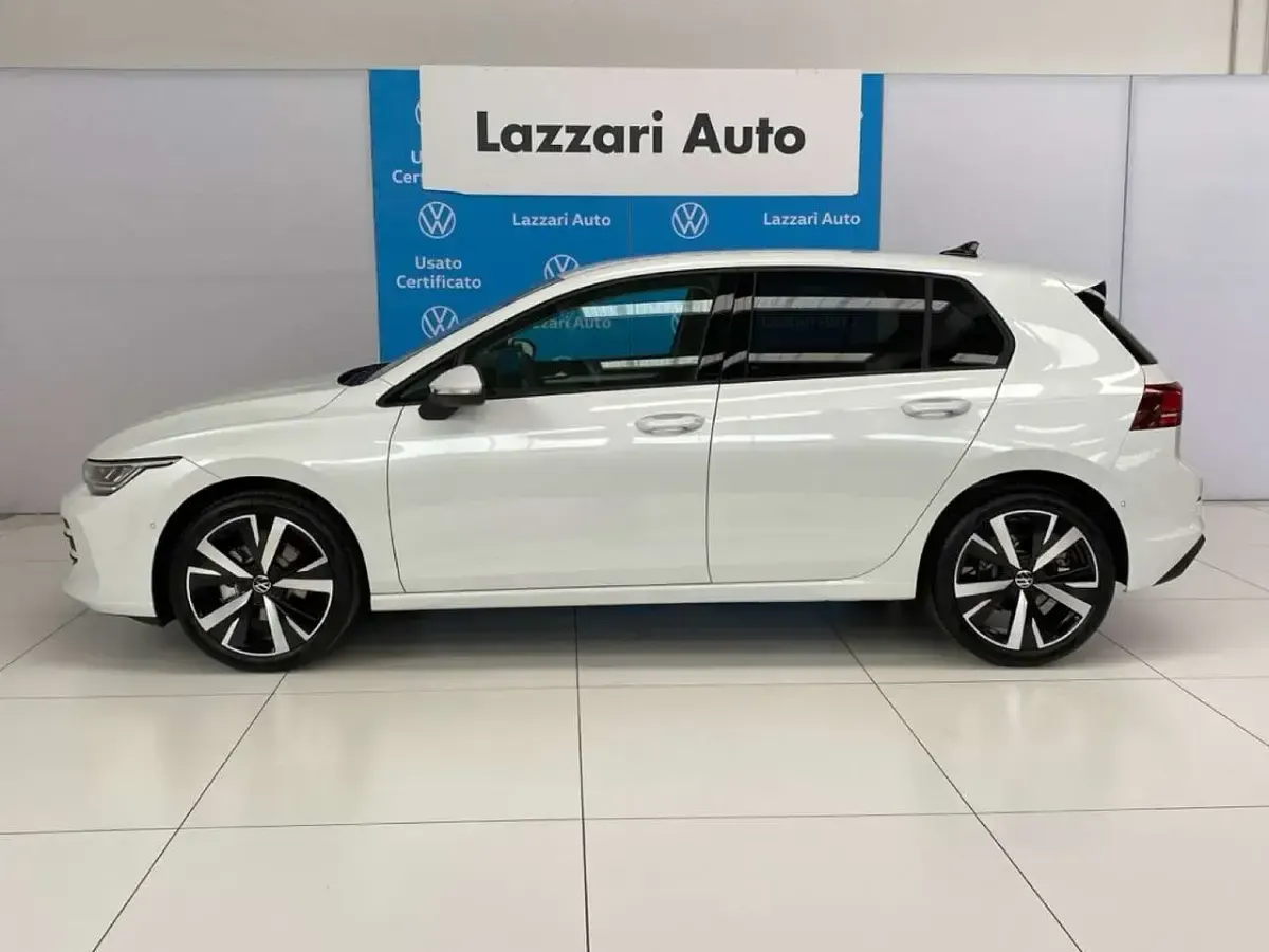 Nuova VW Golf VIII Edition 116 CV (85 kW) 2026 Bianco Utilitaria