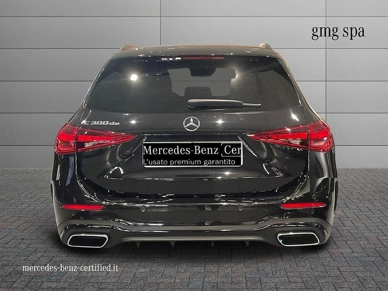 Usata Mercedes 300 Advanced 313 CV (230 kW) 2024 Nero Station wagon