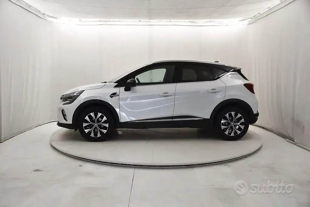 Usata Renault Captur Techno 101 CV (74 kW) 2023 Bestyle montecarlo bianco n SUV