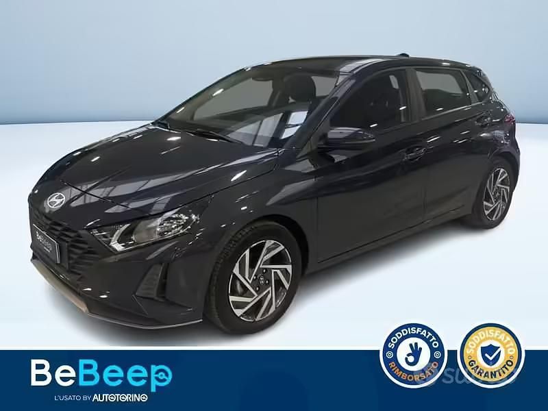 Usata Hyundai i20 78 CV (57 kW) 2025 Grigio metallizzato Utilitaria