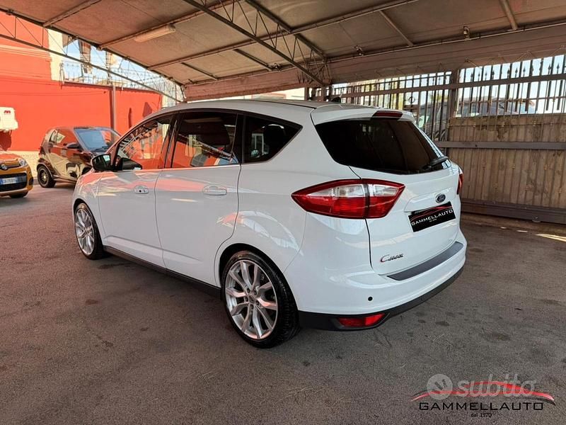 Begagnad Ford C-MAX Titanium 95 HK (69 kW) 2014 Vit Minibuss