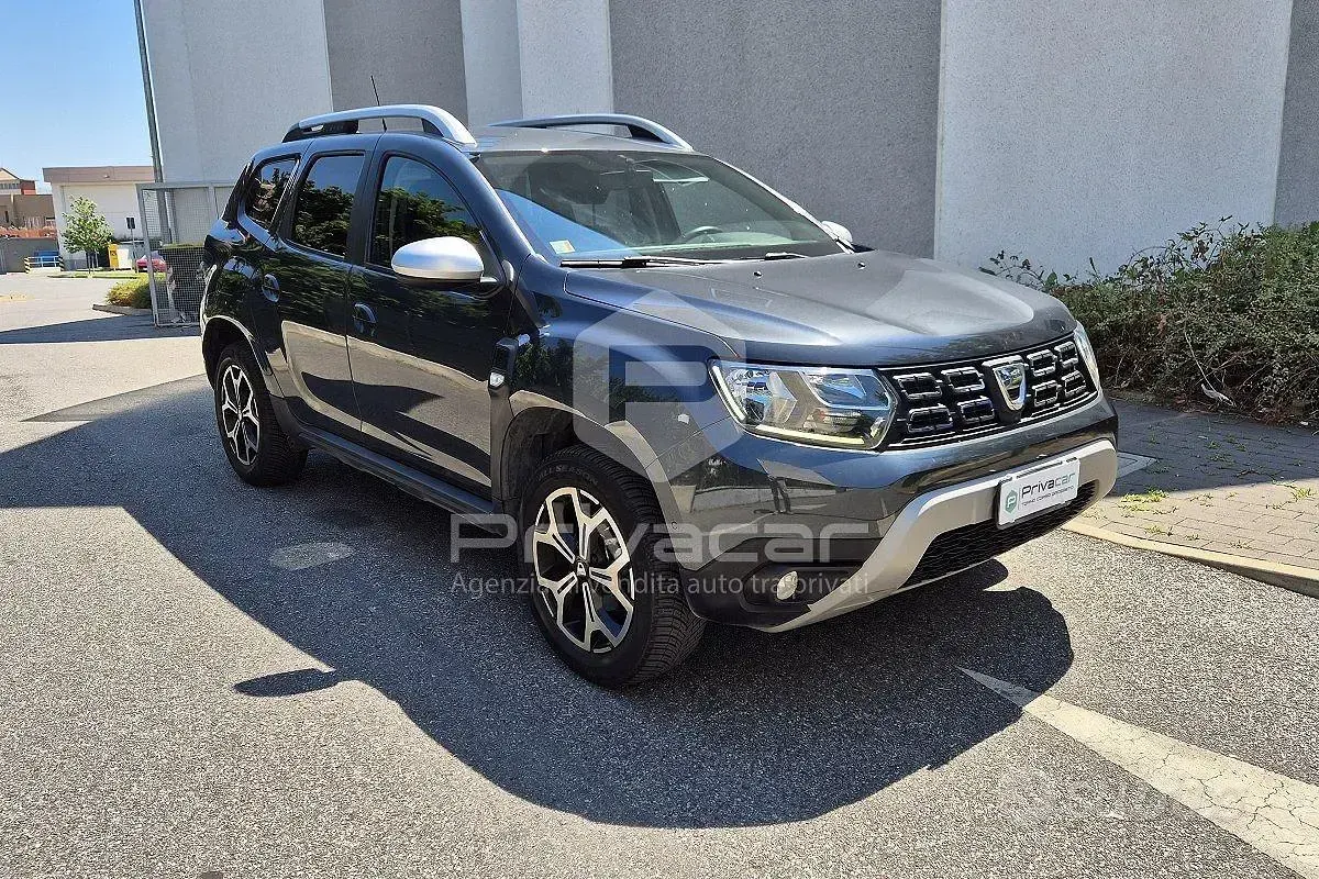 Usata Dacia Duster Prestige 114 CV (83 kW) 2019 Grigio SUV