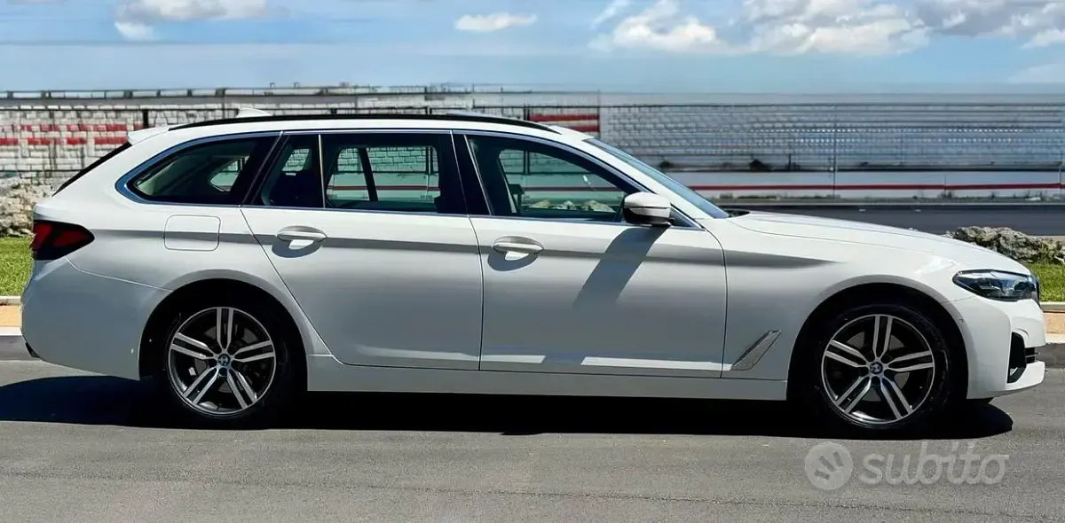 Usata BMW 520 Performance 190 CV (139 kW) 2020 Bianco Station wagon