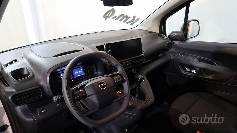 Nouvelle Opel Combo Edition 101 ch (74 kW) 2025 Blanc Monospace