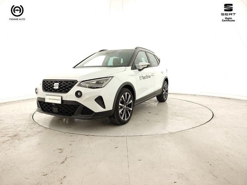 Begagnad Seat Arona Black Edition 95 HK (69 kW) 2025 SUV