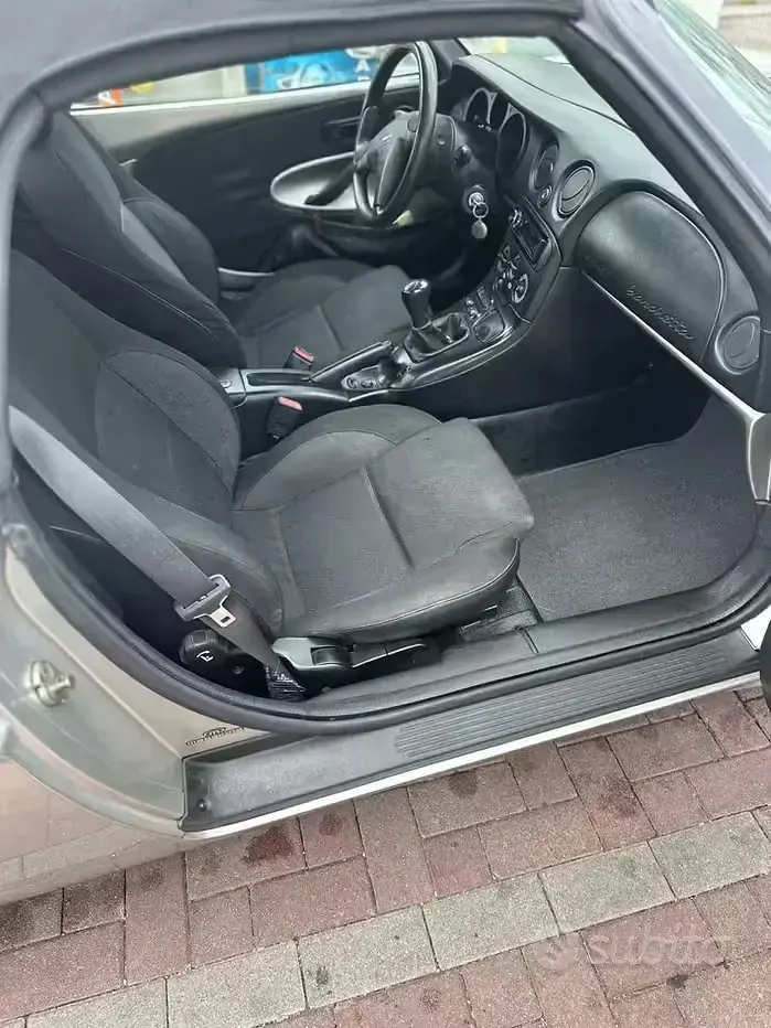 Usata Fiat Barchetta 131 CV (96 kW) 1999 Grigio Cabrio