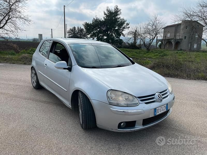 Usata VW Golf V Sportline 2006 Grigio Utilitaria