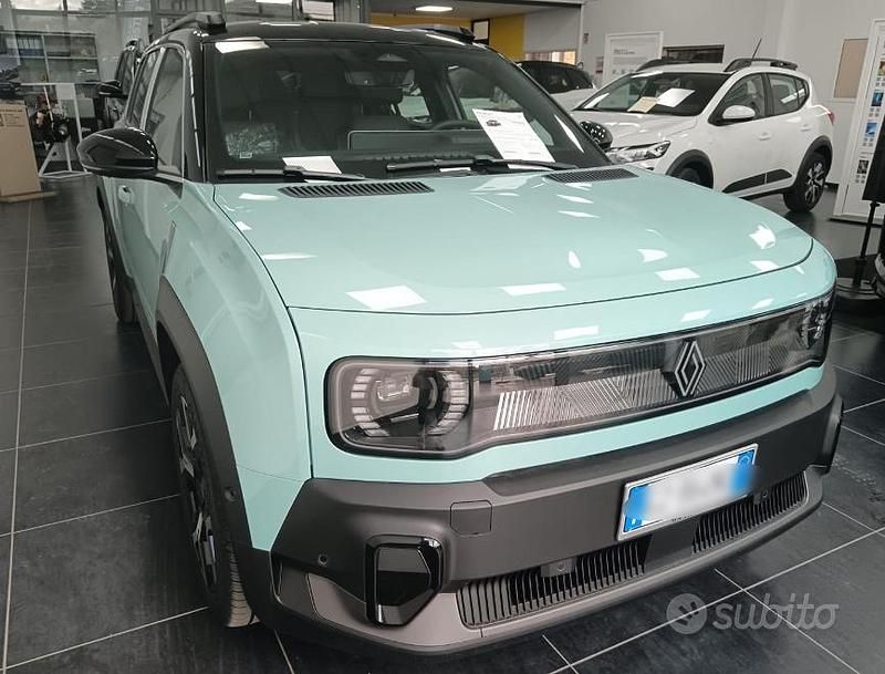 Nuova Renault 4 E-Tech 2025 Verde SUV