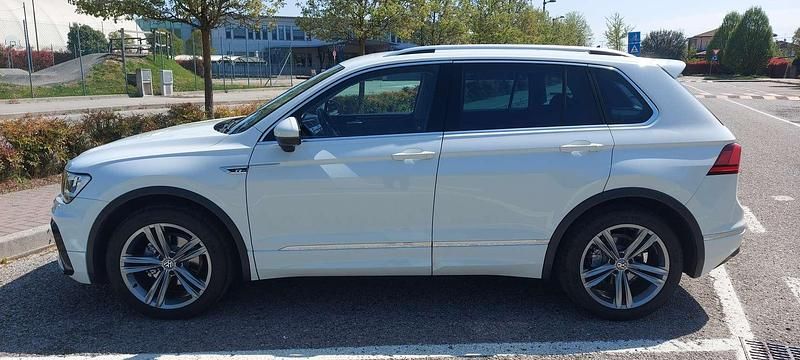 Usata VW Tiguan Sportline 150 CV (110 kW) 2020 Bianco SUV
