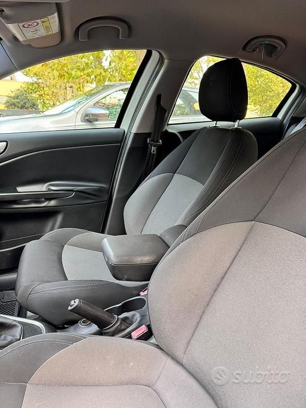 Usata Alfa Romeo Giulietta 120 CV (88 kW) 2015 Utilitaria