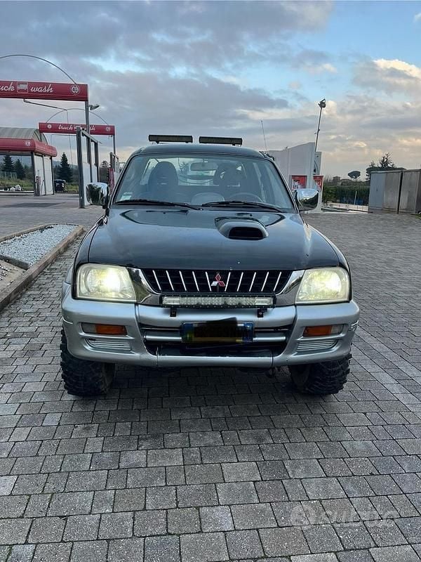 Usata Mitsubishi L200 99 CV (72 kW) 2000 Pick-up