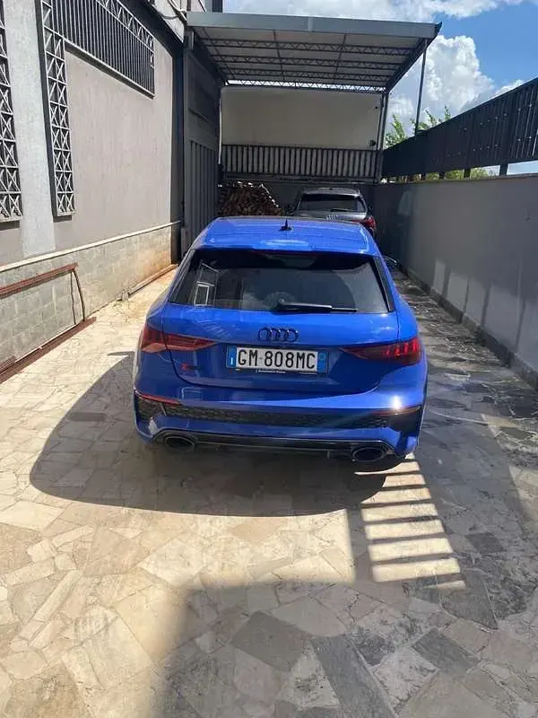 Usata Audi RS3 400 CV (294 kW) 2023 Blu/azzurro Berlina
