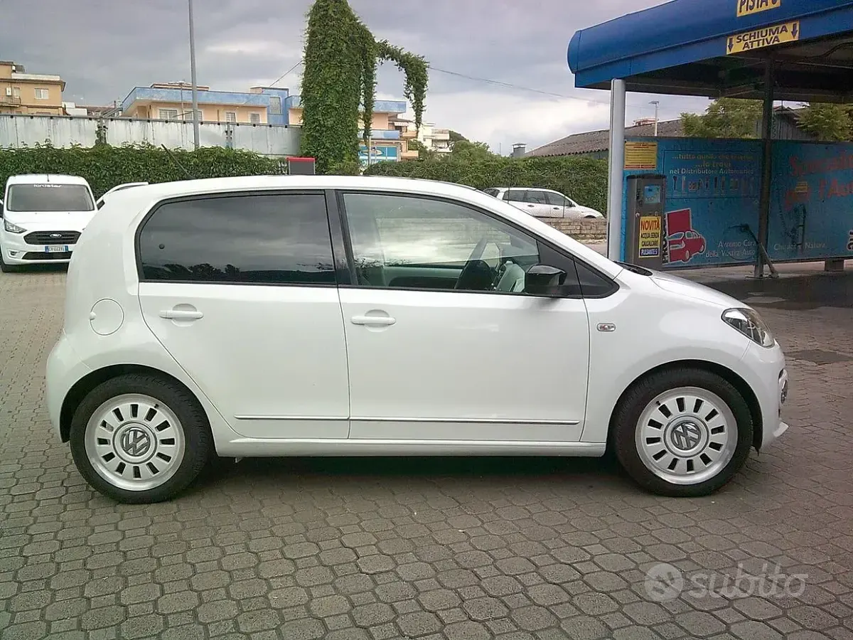 Usata VW up! 75 CV (55 kW) 2014 Bianco Utilitaria