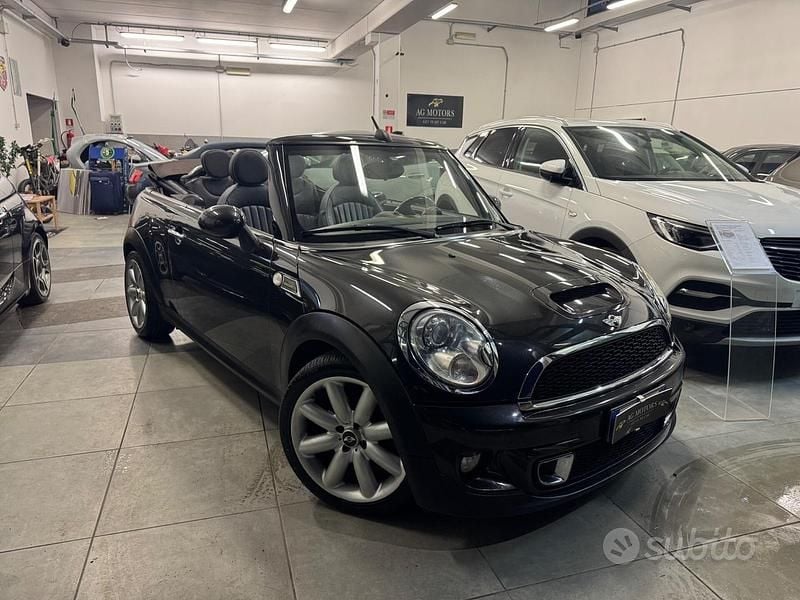 Marrone Usata 2012 Mini Cooper SD Cabriolet Cabrio | 6300 € (Buon prezzo) - Immagine 1/4