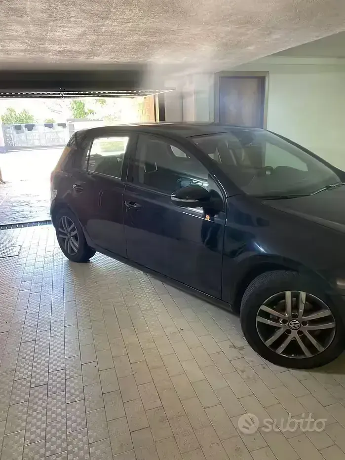 Usata VW Golf VI Highline 105 CV (77 kW) 2011 Nero Utilitaria