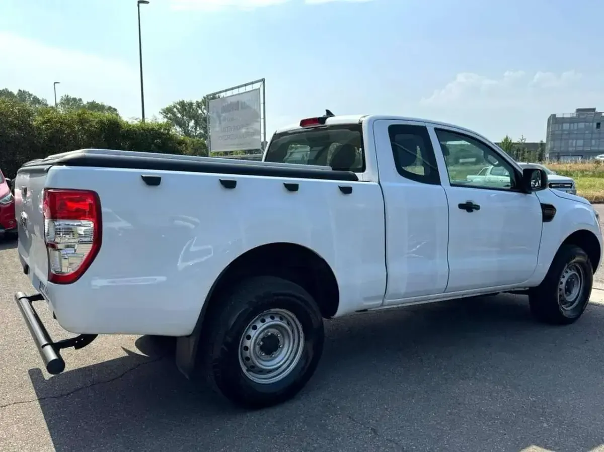 Usata Ford Ranger XL 170 CV (125 kW) 2022 Frozen white Pick-up