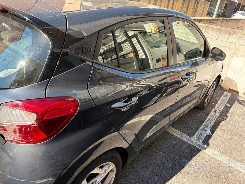 Usata Hyundai i10 67 CV (49 kW) 2023 Nero Utilitaria