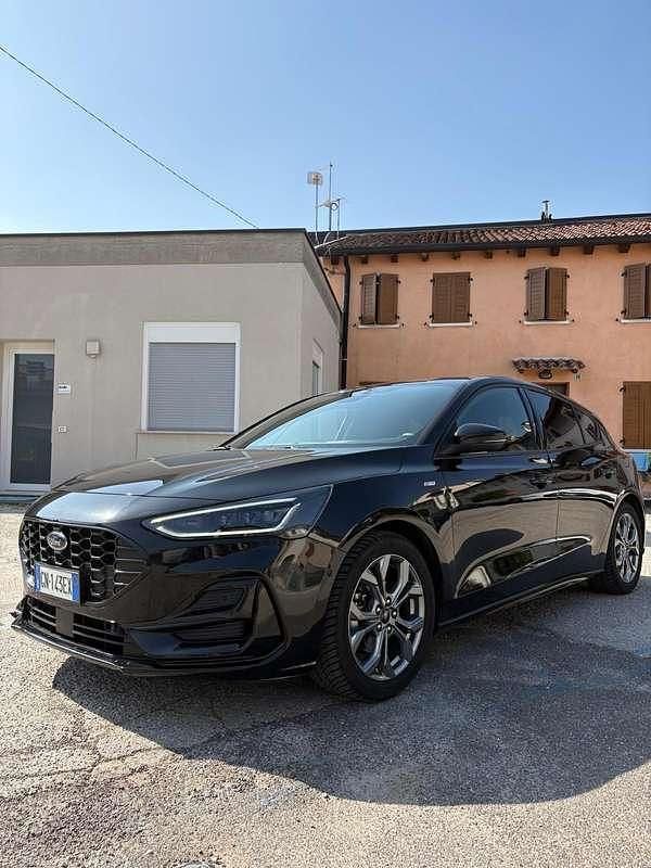 Usata Ford Focus ST-Line 125 CV (91 kW) 2023 Nero Berlina