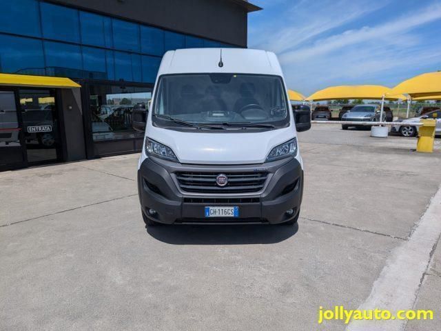 Usata Fiat E-Ducato 89 kW (122 CV) 2021 Bianco / pastello Berlina