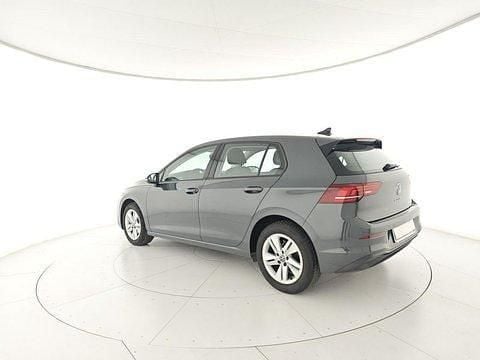 Usata VW Golf VIII Life 116 CV (85 kW) 2025 Grigio Utilitaria