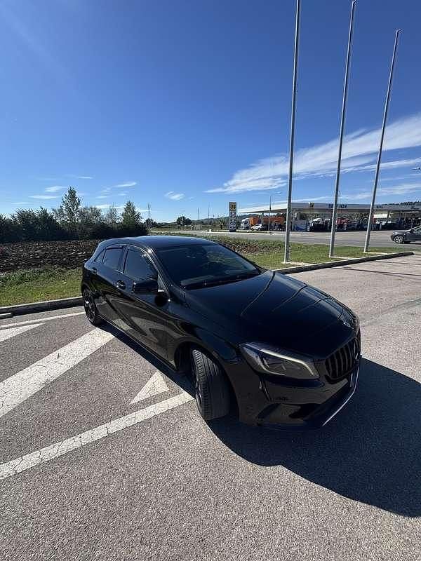 Usata Mercedes A180 116 CV (85 kW) 2018 Berlina