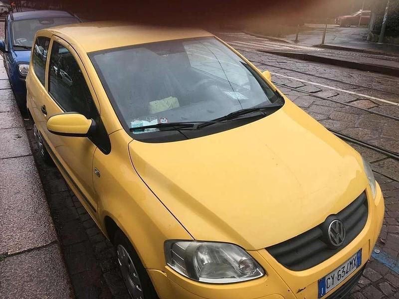 Usata VW Polo 75 CV (55 kW) 2005 Giallo Utilitaria
