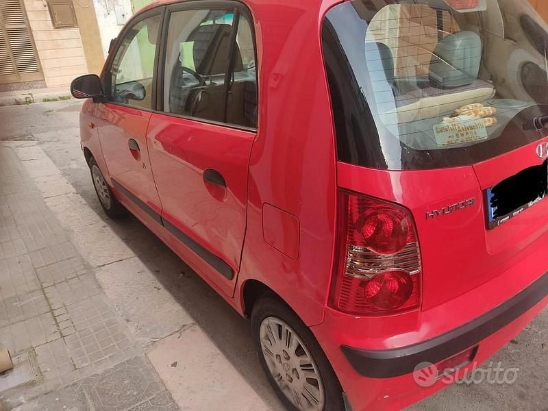Rosso Usata 2005 Hyundai Atos Due volumi | 1200 € (Ottimo prezzo) - Immagine 1/4