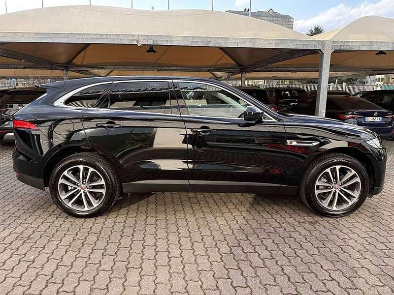 Begagnad Jaguar F-Pace 179 HK (131 kW) 2021 Svart SUV