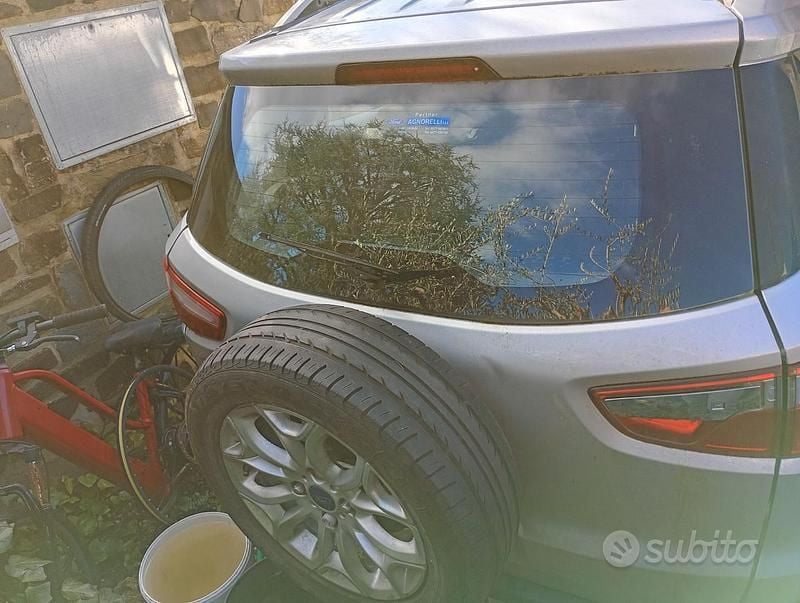 Usata Ford Ecosport 100 CV (73 kW) 2014 Grigio SUV