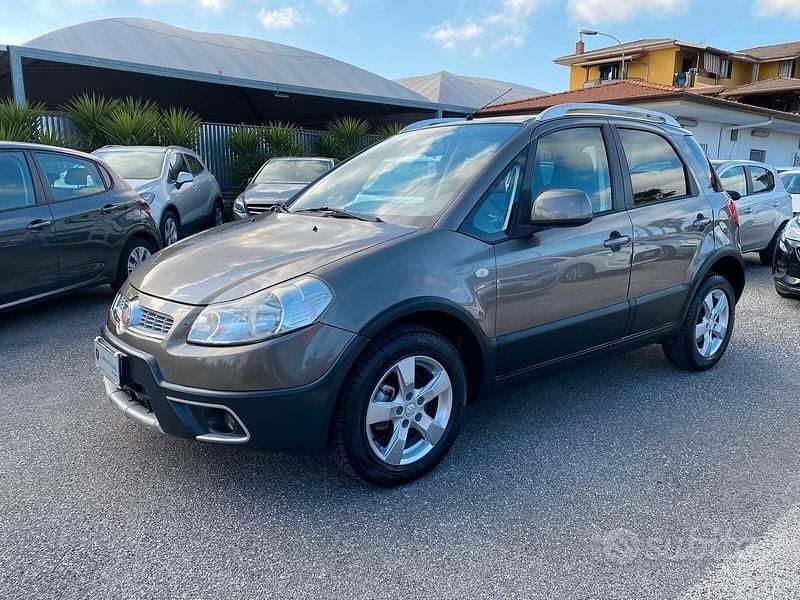 Usata Fiat Sedici Dynamic 120 CV (88 kW) 2009 Grigio SUV