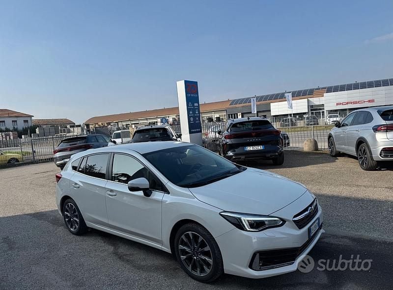 Usata Subaru Impreza Style 114 CV (83 kW) 2024 Bianco Utilitaria