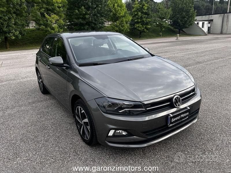 Usata VW Polo Comfortline 75 CV (55 kW) 2018 Grigio Berlina