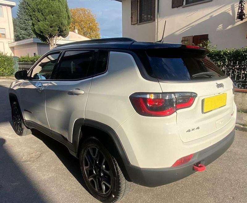 Usata Jeep Compass Trailhawk 170 CV (125 kW) 2019 Bianco SUV