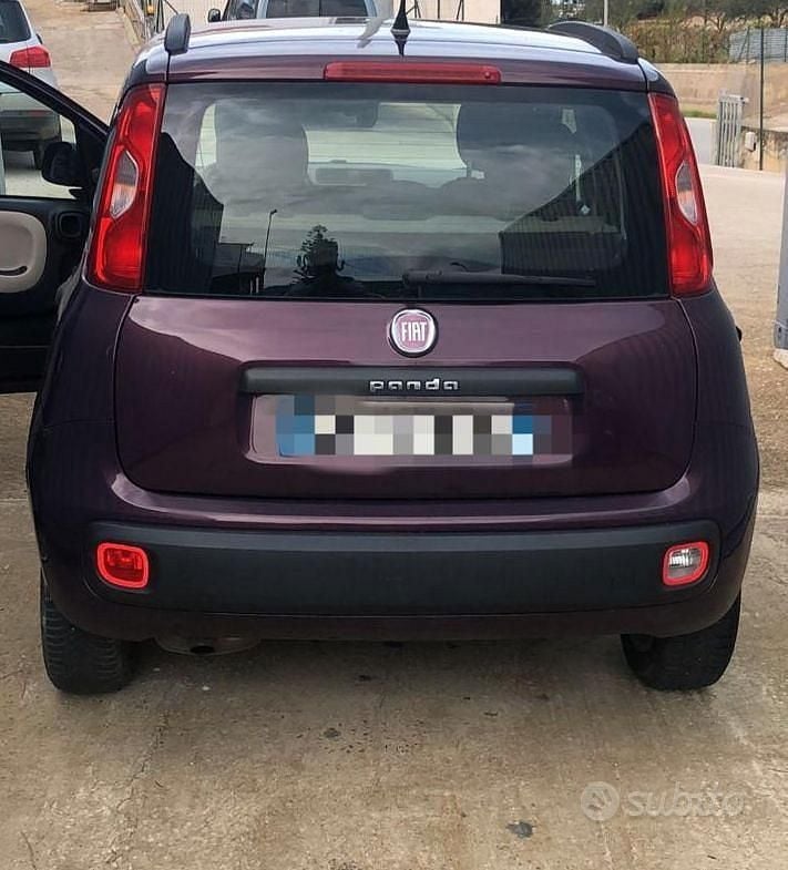 Usata Fiat Panda 75 CV (55 kW) 2013 Rosso Utilitaria