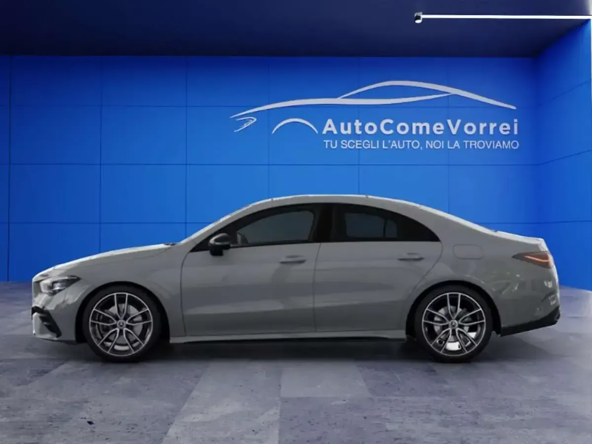 Usata Mercedes CLA200 AMG Line Premium 163 CV (119 kW) 2025 Grigio Coupé