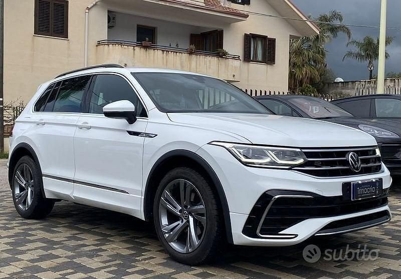 Usata VW Tiguan R-line 150 CV (110 kW) 2022 Bianco SUV