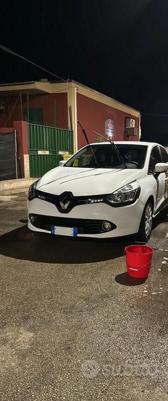 Bianco Usata 2016 Renault Clio IV Utilitaria | 8000 € (Buon prezzo) - Immagine 1/4