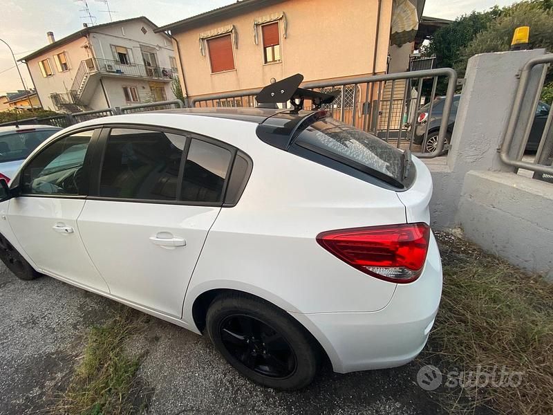 Usata Chevrolet Cruze 124 CV (91 kW) 2011 Berlina