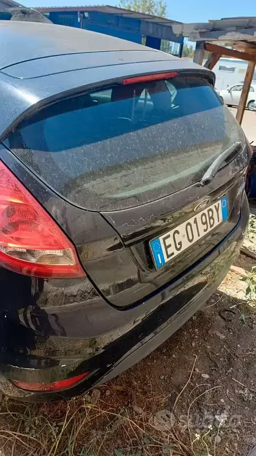 Usata Ford Fiesta 60 CV (44 kW) 2011 Nero Berlina